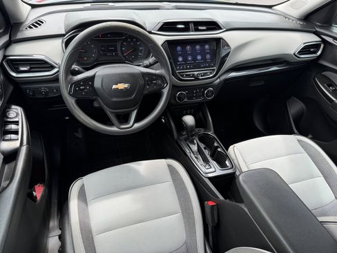 Used 2021 Chevrolet TrailBlazer LT w/ Convenience Package FWD image 15