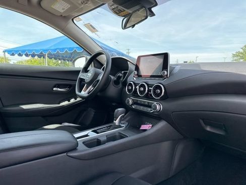 Used 2023 Nissan Sentra SV FWD image 21