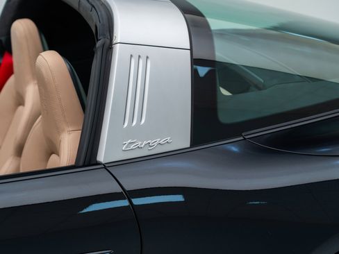 Certified 2024 Porsche 911 Targa 4S image 15