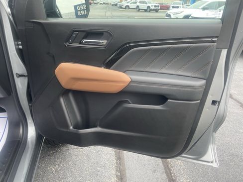 Certified 2024 GMC Canyon AT4 w/ Technology Package image 15