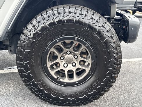 Used 2023 Jeep Wrangler Unlimited Rubicon 392 w/ Xtreme Recon 35" Tire Package AWD/4WD image 12