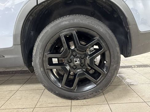 Certified 2024 Honda Passport Black Edition image 10