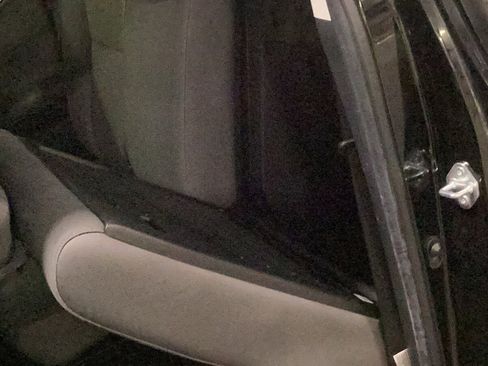 Used 2022 Toyota Tacoma SR5 w/ Black Out Package (TMS) image 10