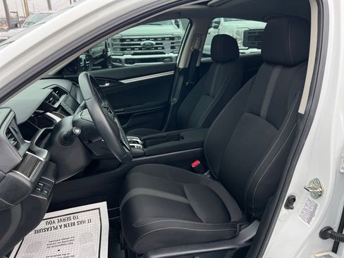 Used 2019 Honda Civic EX image 10