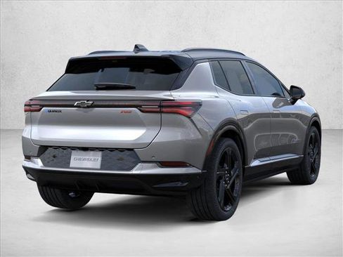 New 2026 Chevrolet Equinox EV RS image 4