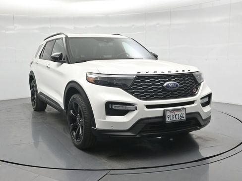 Certified 2023 Ford Explorer ST w/ Equipment Group 401A AWD/4WD image 22