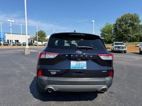 Used 2021 Ford Escape Titanium w/ Titanium Elite Package AWD/4WD image 6