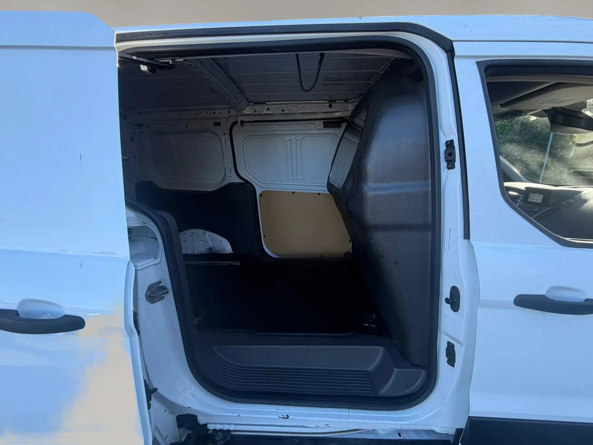 Used 2022 Ford Transit Connect XL FWD image 29