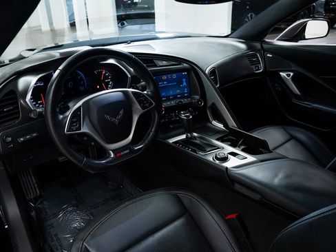 Used 2015 Chevrolet Corvette Z06 w/ 3LZ Preferred Equipment Group image 17