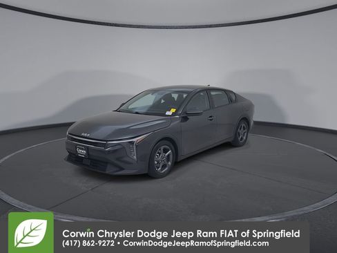 Used 2025 Kia K4 FWD image 7