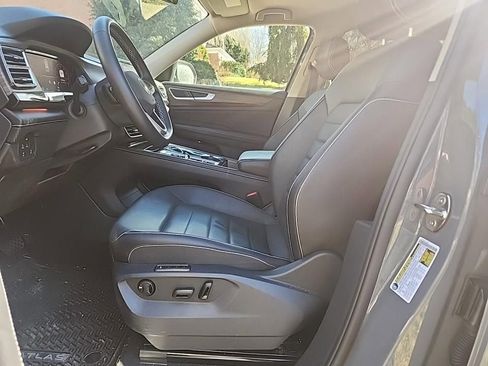 Certified 2025 Volkswagen Atlas SEL image 14