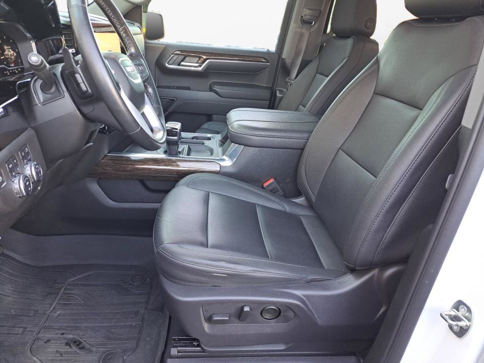 Used 2024 GMC Sierra 1500 Elevation w/ Elevation Premium Package AWD/4WD image 8