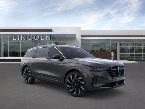 New 2026 Lincoln Nautilus Black Label w/ Jet Appearance Package AWD/4WD image 7