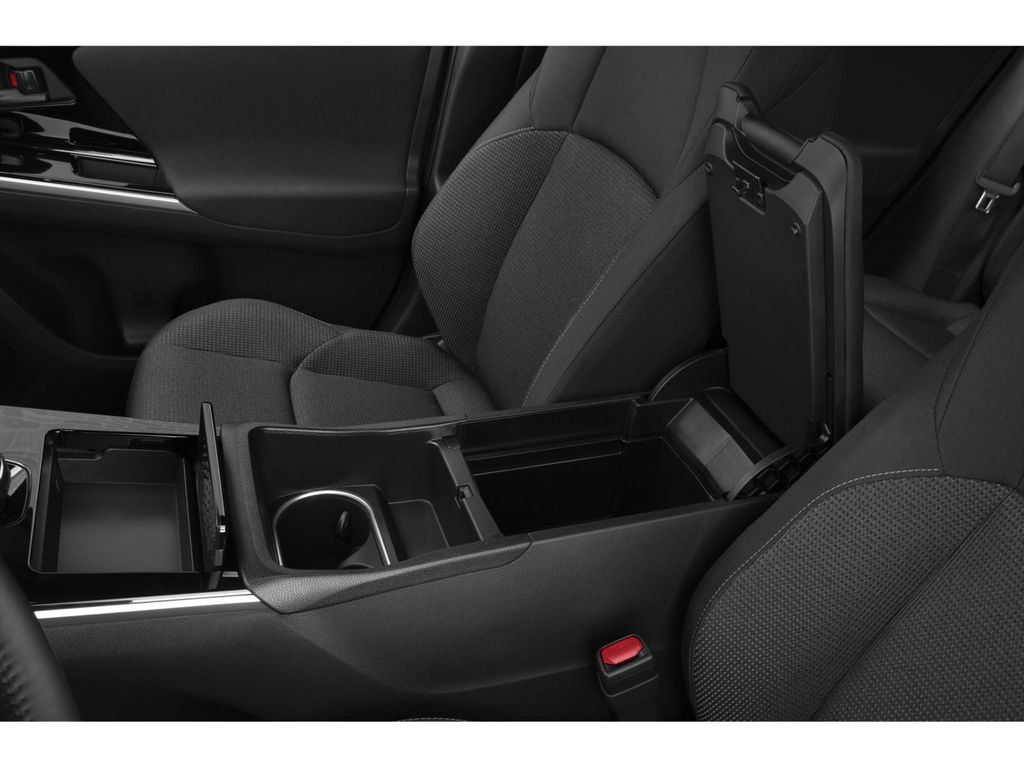 Used 2024 Subaru Solterra AWD/4WD image 9