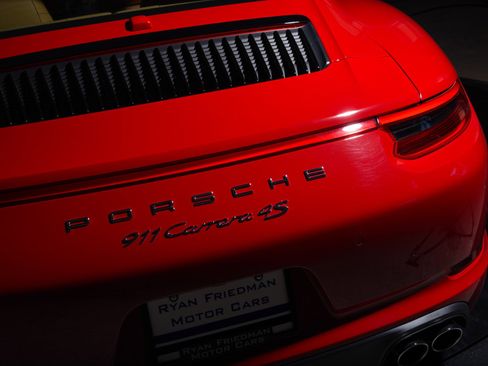 Used 2017 Porsche 911 Carrera 4S image 8