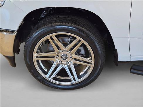 Used 2024 RAM 1500 Big Horn AWD/4WD image 24