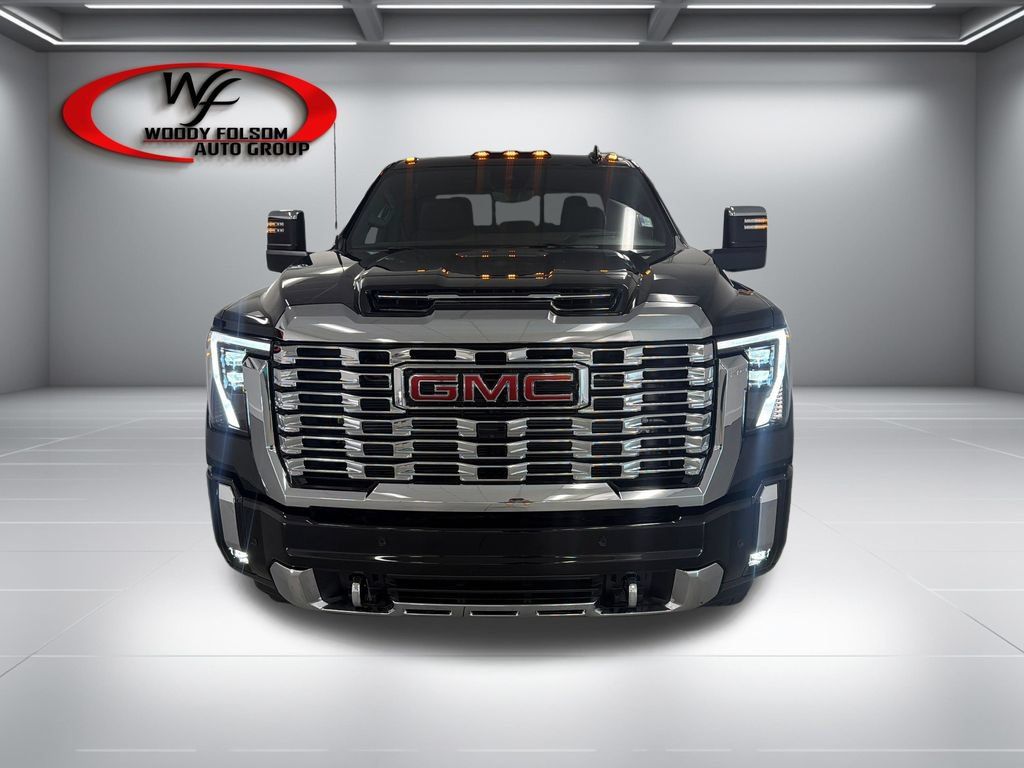 New 2026 GMC Sierra 3500 Denali w/ Denali Reserve Package AWD/4WD image 2