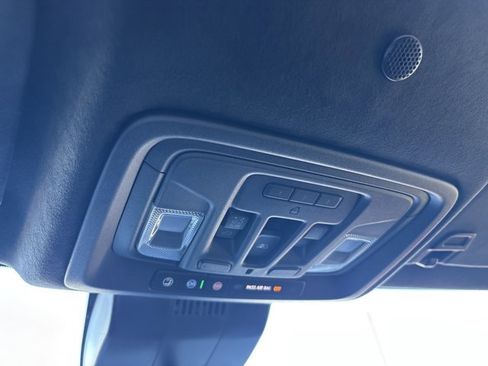 Used 2024 GMC Sierra 2500 AT4X image 49