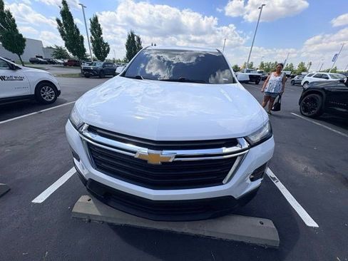 Used 2024 Chevrolet Traverse LS w/ Safety Package AWD/4WD image 5