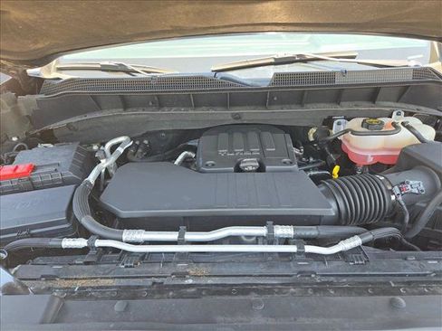 Used 2024 Chevrolet Silverado 1500 LT RWD image 23