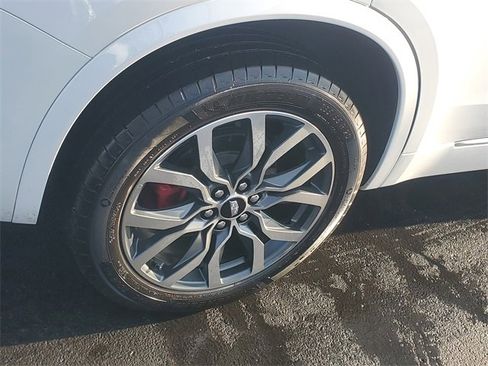 Certified 2023 Cadillac XT6 Sport w/ LPO, Floor Liner Package image 6