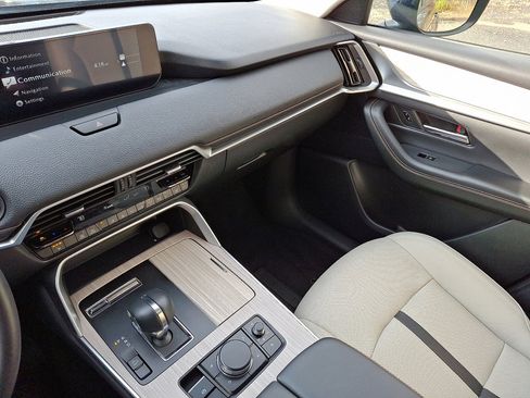 Used 2024 MAZDA CX-90 3.3 Turbo w/ Preferred Plus image 29