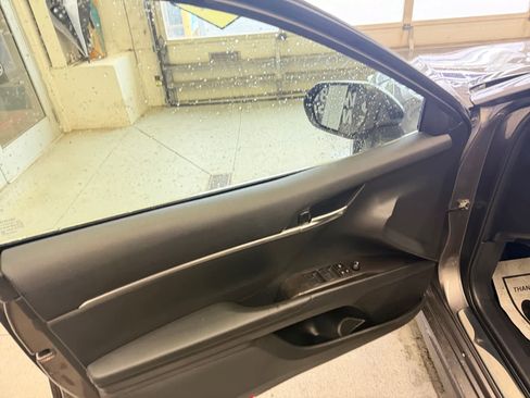 Used 2024 Toyota Camry SE FWD image 8