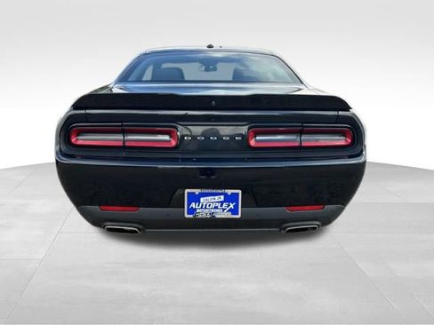 Used 2022 Dodge Challenger GT image 5