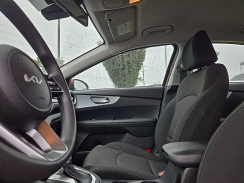 Used 2023 Kia Forte LXS FWD image 29
