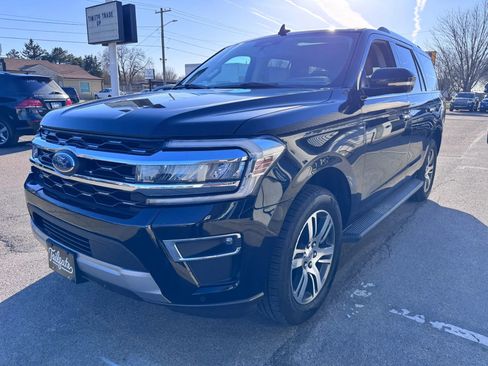 Used 2024 Ford Expedition Limited AWD/4WD image 4