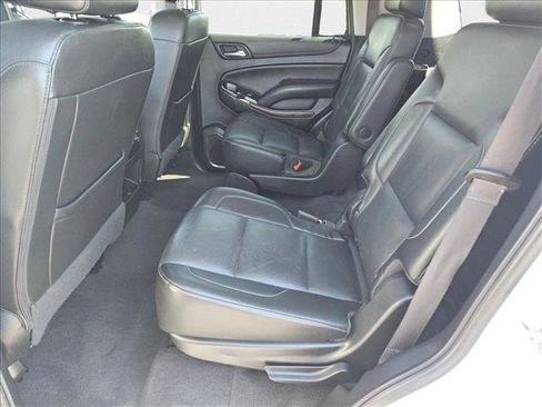 Used 2019 GMC Yukon SLT image 18