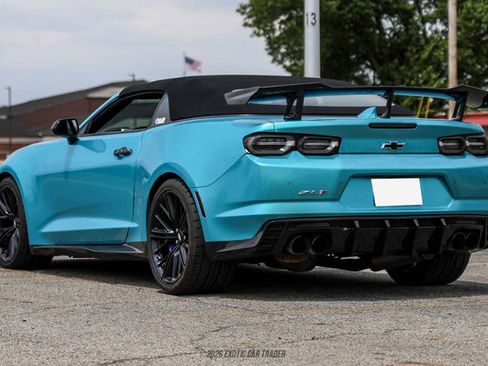Used 2019 Chevrolet Camaro ZL1 RWD image 22