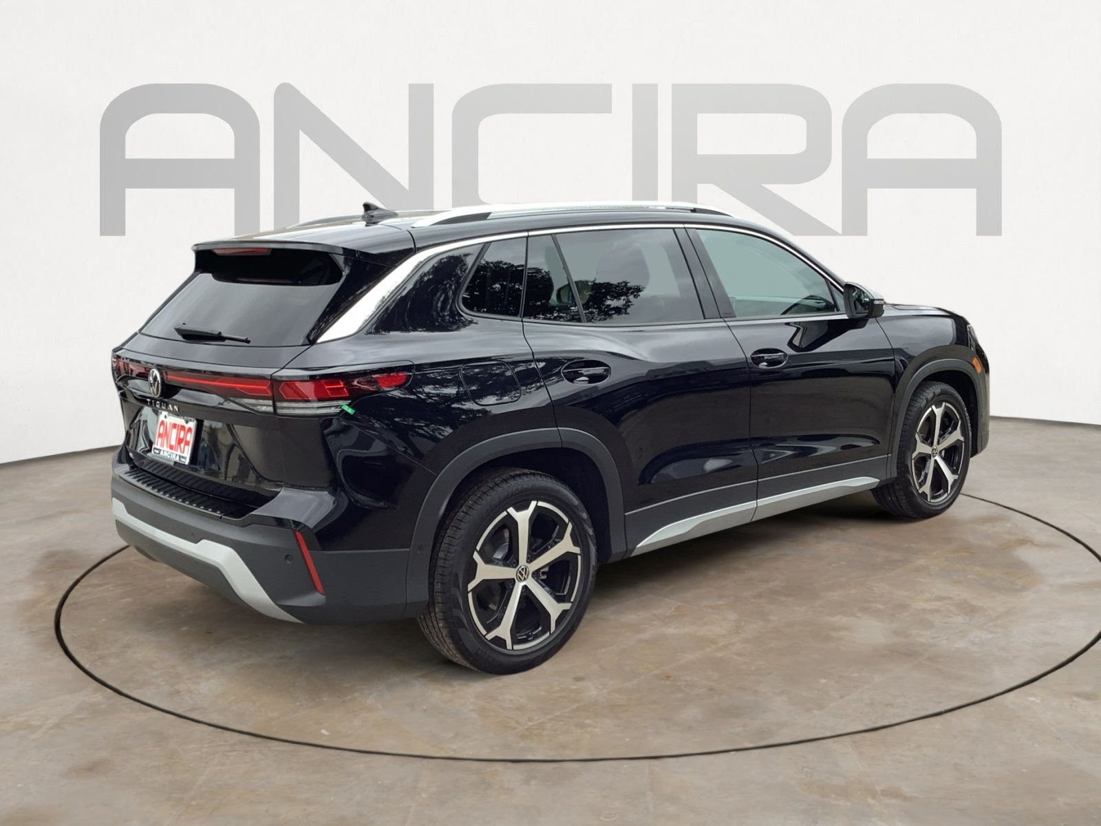 New 2026 Volkswagen Tiguan SE FWD image 8
