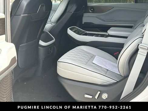 New 2026 Lincoln Navigator Black Label image 11