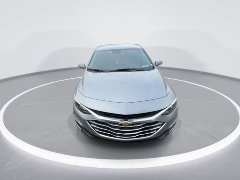 Used 2024 Chevrolet Malibu LT image 3