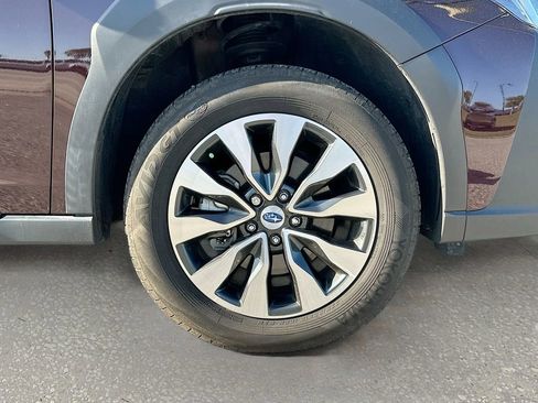 Used 2023 Subaru Outback Limited image 32