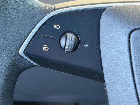 Used 2026 Tesla Model Y Long Range image 15