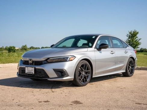 Used 2024 Honda Civic Sport image 3