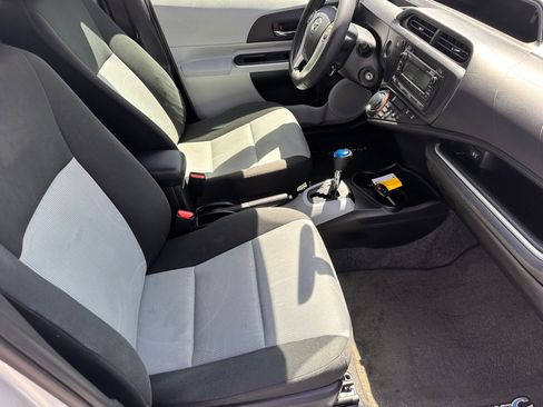 Used 2014 Toyota Prius C Two FWD image 9