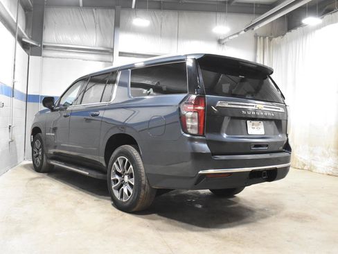 Used 2021 Chevrolet Suburban LT w/ Rear Media and Nav Package image 26