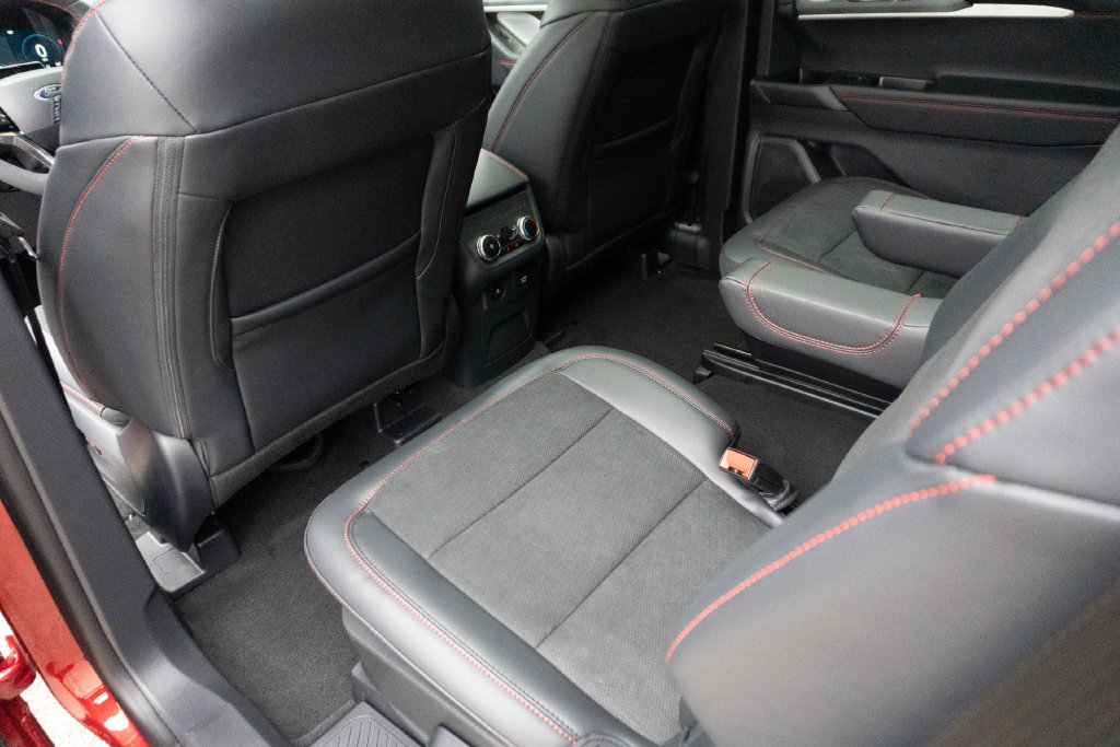 New 2027 Ford Explorer ST w/ Sun And Sound Package RWD image 24
