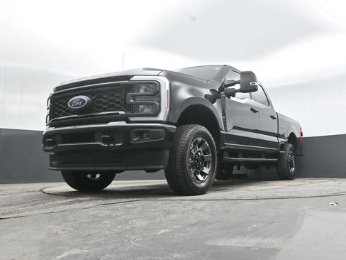 Used 2024 Ford F250 Lariat w/ Sport Appearance Package image 21
