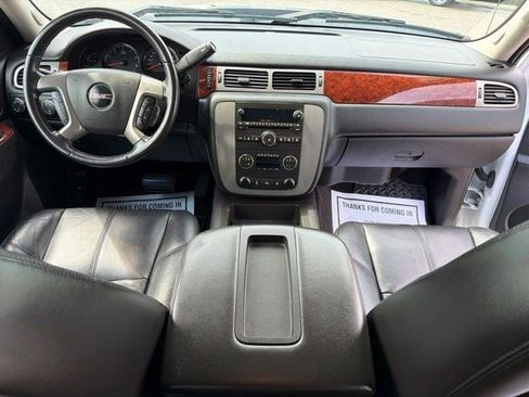 Used 2011 GMC Sierra 2500 SLT w/ SLT Convenience Package AWD/4WD image 28