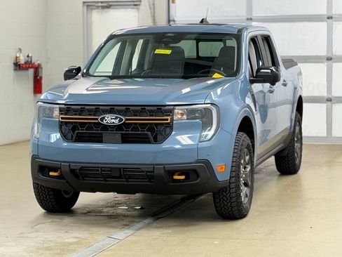 Used 2026 Ford Maverick Tremor AWD/4WD image 3