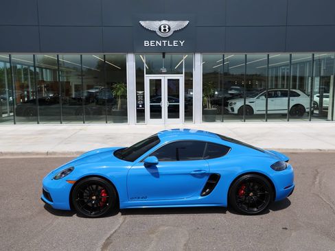Used 2024 Porsche 718 Cayman GTS RWD image 5