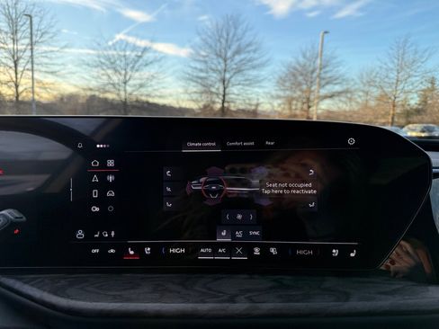 New 2025 Audi Q5 Premium Plus image 18