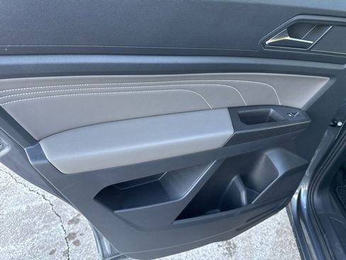 Used 2022 Volkswagen Atlas SE image 13