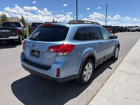 Used 2011 Subaru Outback 2.5i Limited AWD/4WD image 6