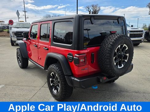 Used 2025 Jeep Wrangler Unlimited Rubicon 4xe w/ Convenience Group AWD/4WD image 7