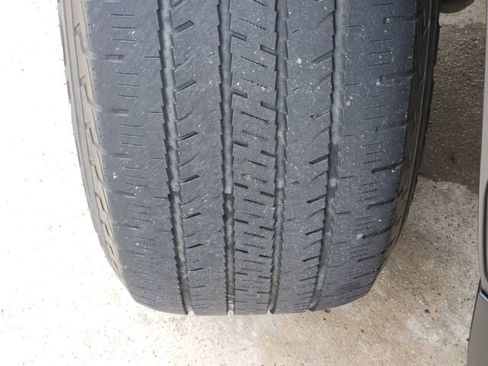 Used 2024 GMC Sierra 1500 AT4 w/ Technology Package AWD/4WD image 11